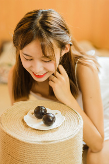 午夜精品麻豆