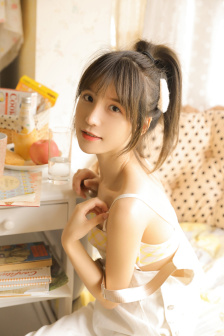 明星专题：达芙妮·苏尼加
